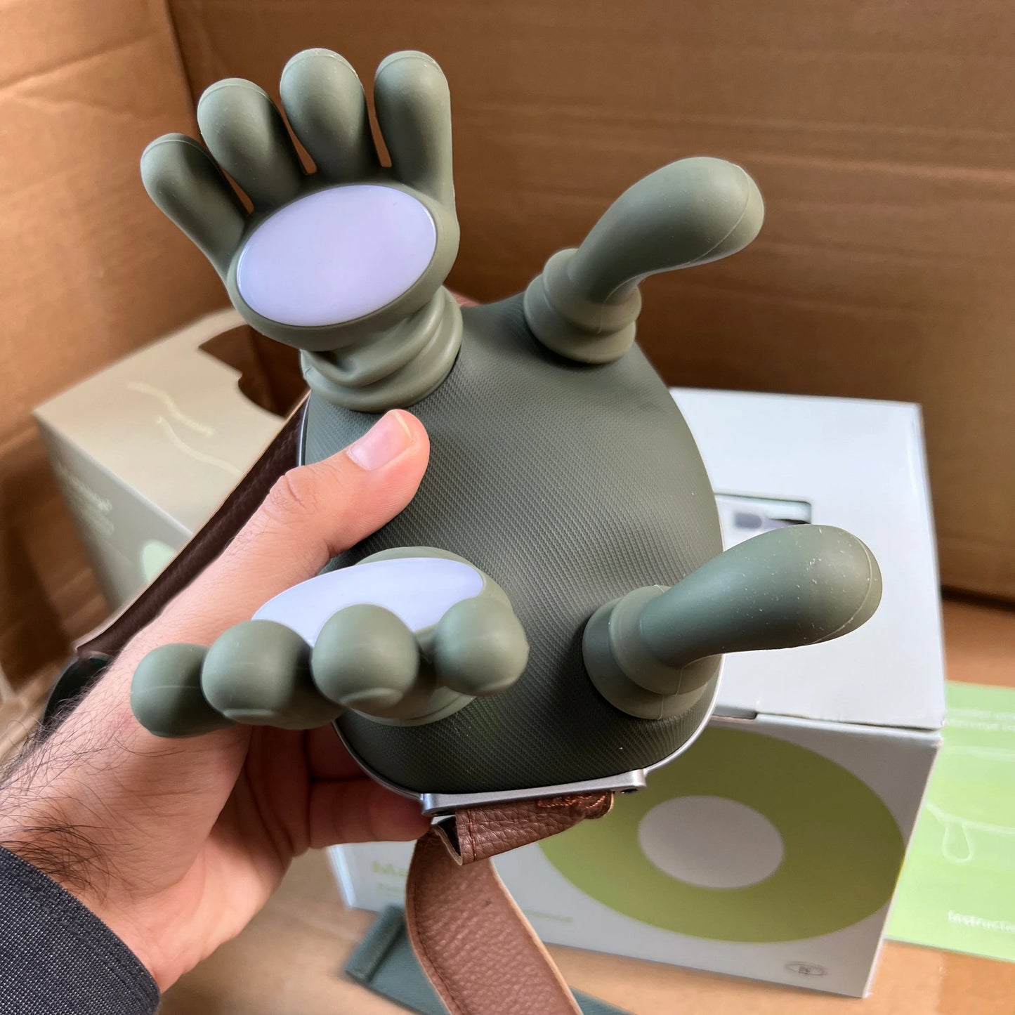 Hand Shape Neck and Back Massager Machine